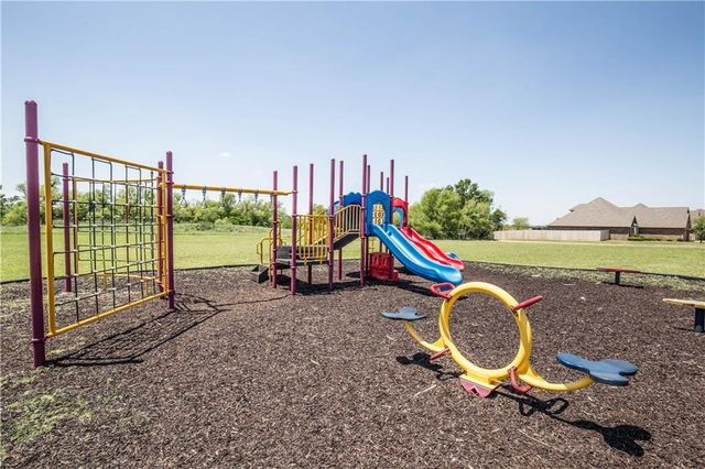 14309 Limestone Lane, Yukon, OK 73099