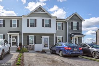295 HOMESTEAD DRIVE #242, Hanover, PA 17331