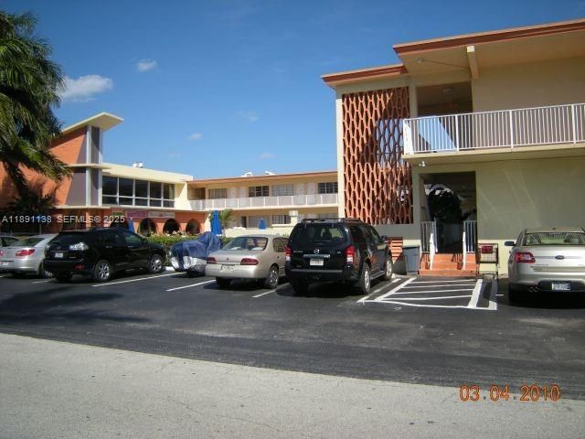 26 Diplomat Parkway 2248, Hallandale Beach, FL 33009