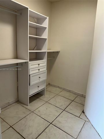 26 Diplomat Parkway 2248, Hallandale Beach, FL 33009