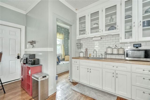 62 Rugby Avenue, Rochester, NY 14619