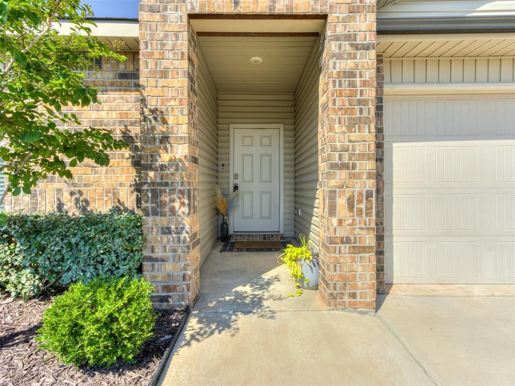 4213 Colt Drive, Mustang, OK 73064