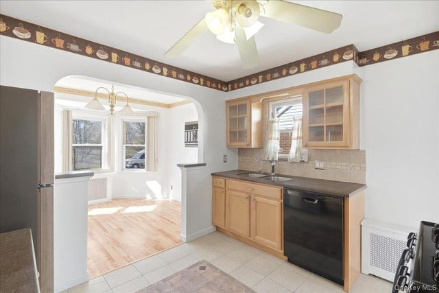 115-11 Parkway Drive, Elmont, NY 11003