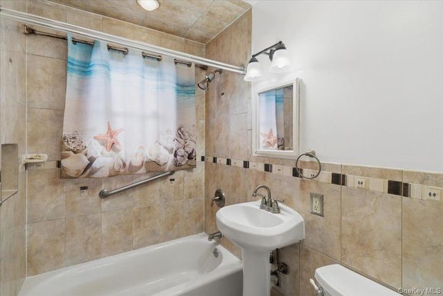 115-11 Parkway Drive, Elmont, NY 11003