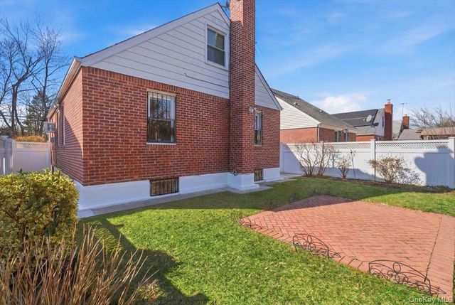 115-11 Parkway Drive, Elmont, NY 11003
