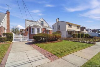 115-11 Parkway Drive, Elmont, NY 11003