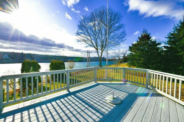 18 Gibbs Road, Bourne, MA 02562