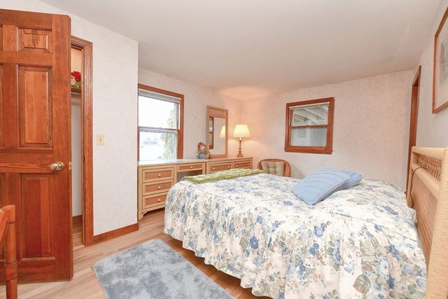 18 Gibbs Road, Bourne, MA 02562