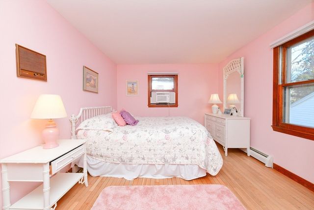 18 Gibbs Road, Bourne, MA 02562
