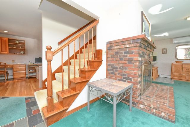 18 Gibbs Road, Bourne, MA 02562