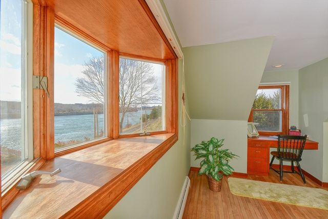 18 Gibbs Road, Bourne, MA 02562