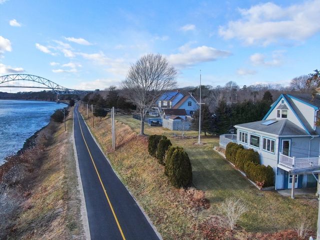 18 Gibbs Road, Bourne, MA 02562