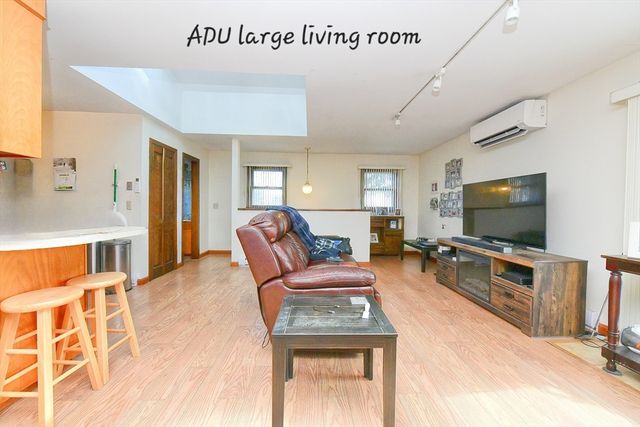 18 Gibbs Road, Bourne, MA 02562
