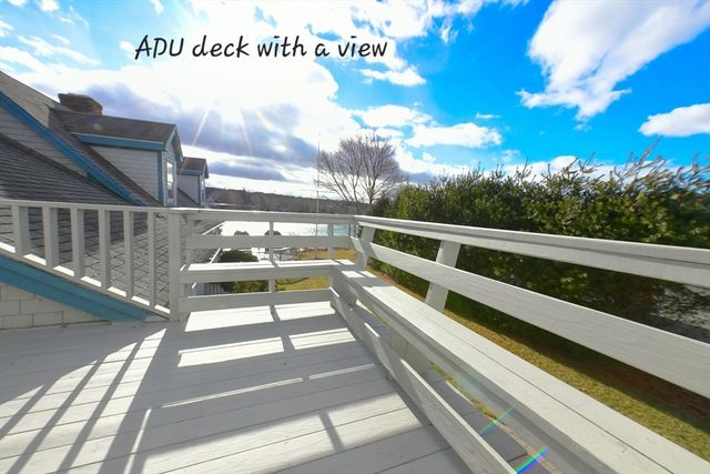 18 Gibbs Road, Bourne, MA 02562