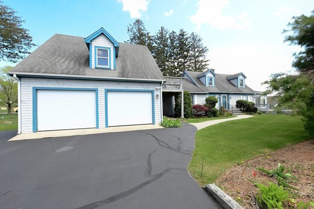18 Gibbs Road, Bourne, MA 02562