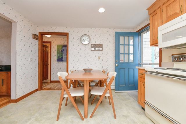 18 Gibbs Road, Bourne, MA 02562