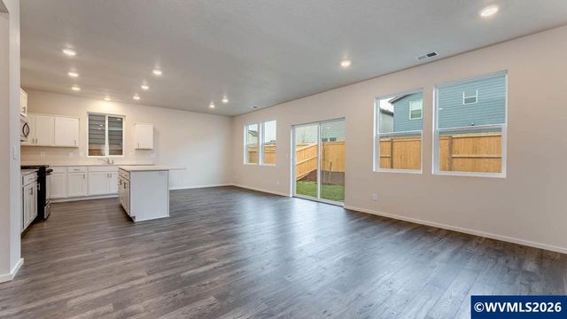 4969 Dilling Av NE, Salem, OR 97301