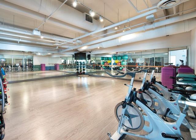 201 Aqua Ave 801, Miami Beach, FL 33141