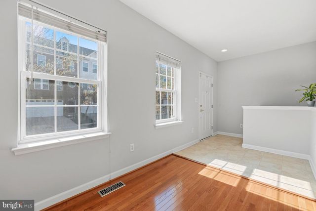 4210 TALMADGE CIR, Suitland, MD 20746