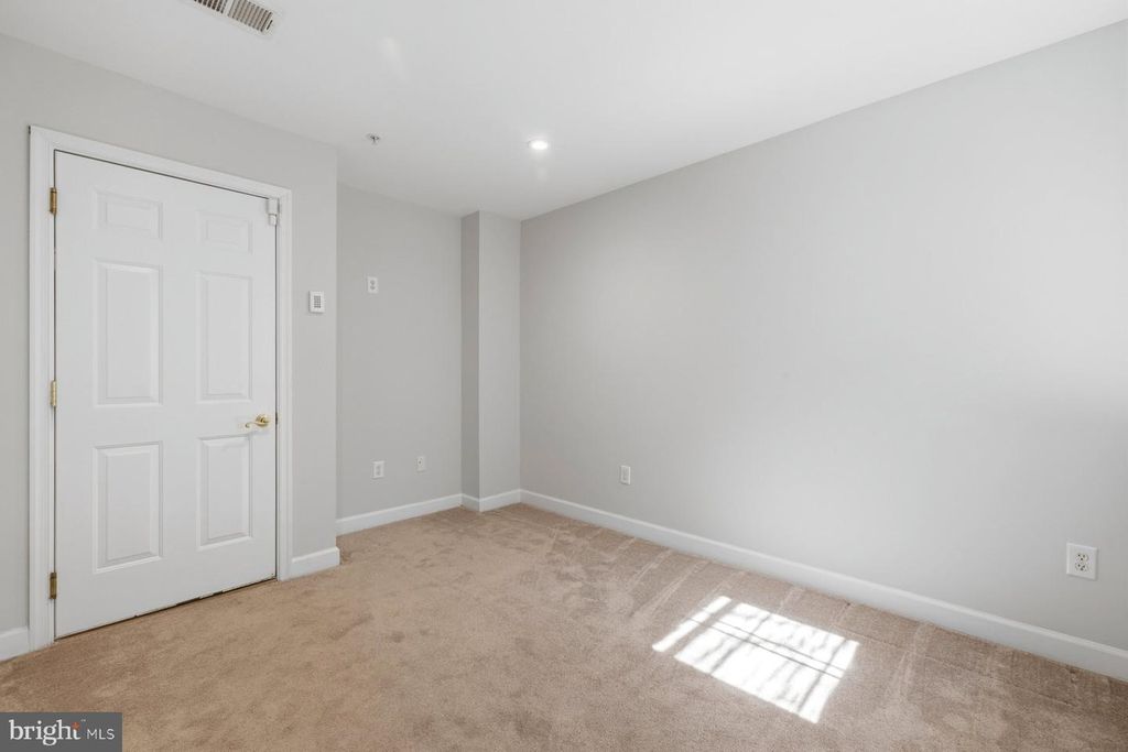 Image 28 of property listing at 4210 TALMADGE CIR, Suitland, MD 20746