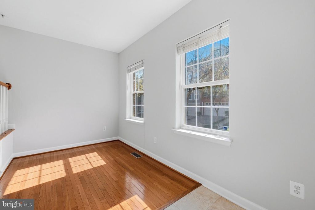 Image 6 of property listing at 4210 TALMADGE CIR, Suitland, MD 20746