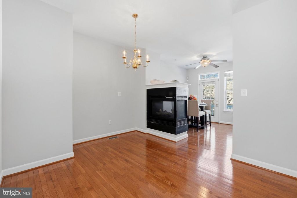 Image 8 of property listing at 4210 TALMADGE CIR, Suitland, MD 20746