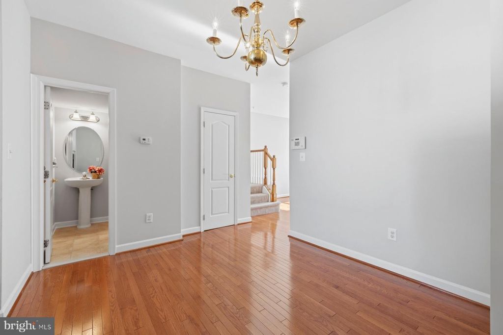 Image 9 of property listing at 4210 TALMADGE CIR, Suitland, MD 20746