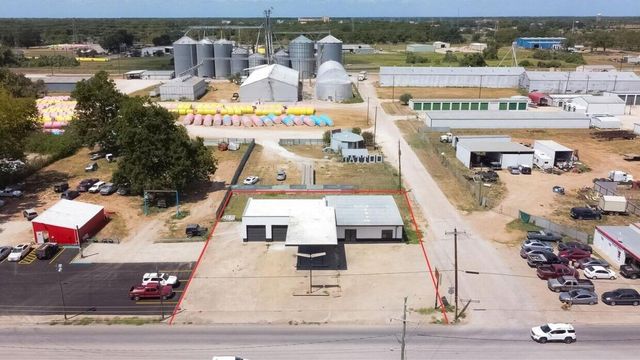 623 N Richmond Road, Wharton, TX 77488