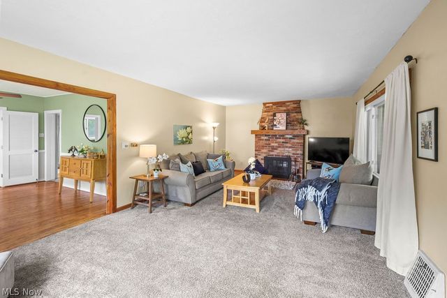 3909 Vira Road, Stow, OH 44224