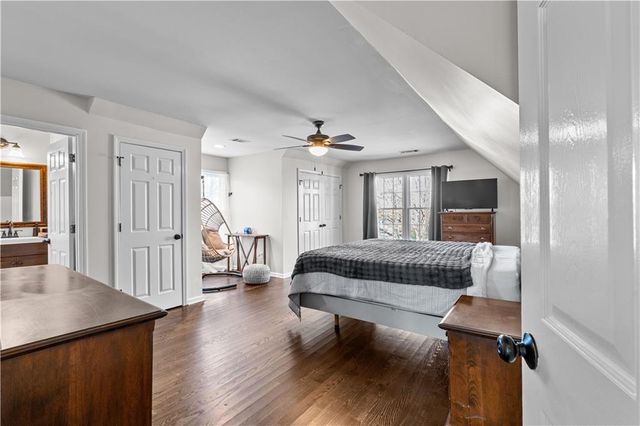 300 Farm Path Place, Woodstock, GA 30188