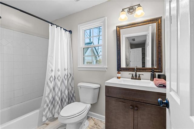 300 Farm Path Place, Woodstock, GA 30188