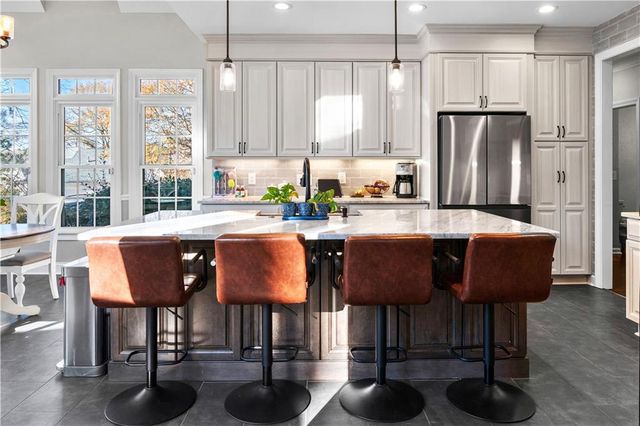 300 Farm Path Place, Woodstock, GA 30188