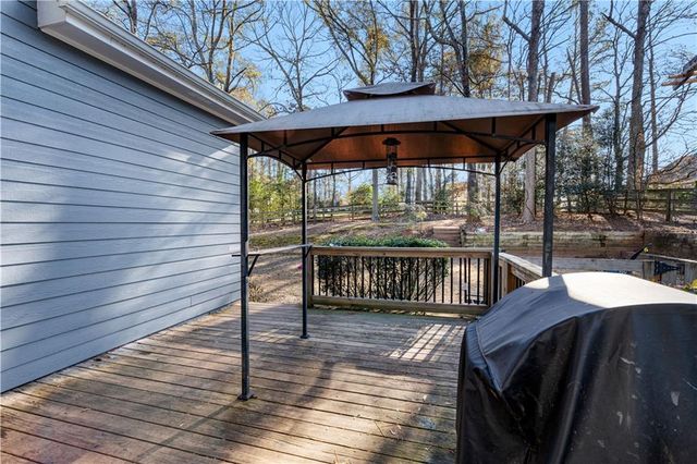 300 Farm Path Place, Woodstock, GA 30188