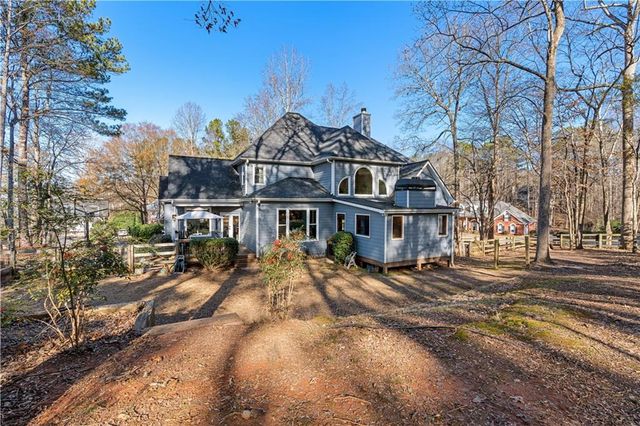 300 Farm Path Place, Woodstock, GA 30188