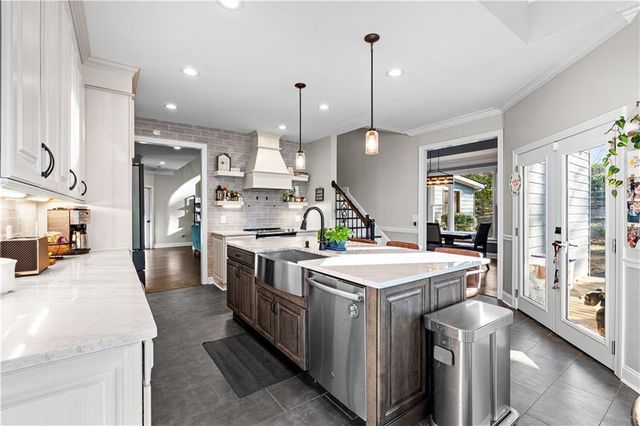 300 Farm Path Place, Woodstock, GA 30188