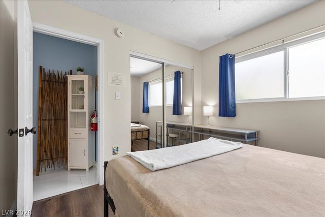 5333 Longridge Avenue, Las Vegas, NV 89146