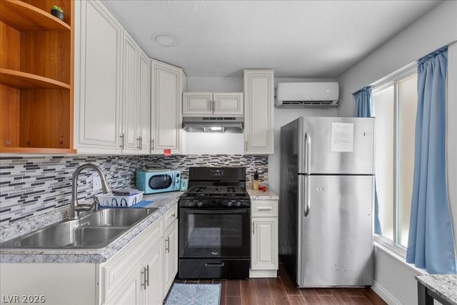5333 Longridge Avenue, Las Vegas, NV 89146