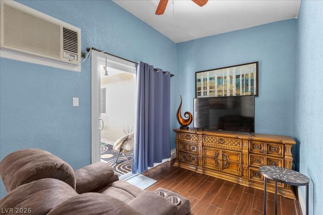 5333 Longridge Avenue, Las Vegas, NV 89146