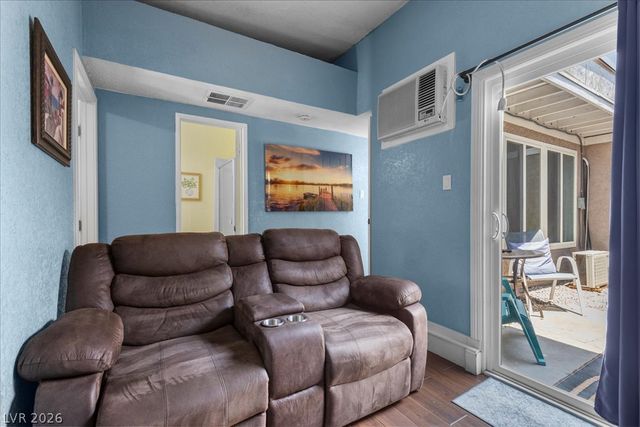 5333 Longridge Avenue, Las Vegas, NV 89146