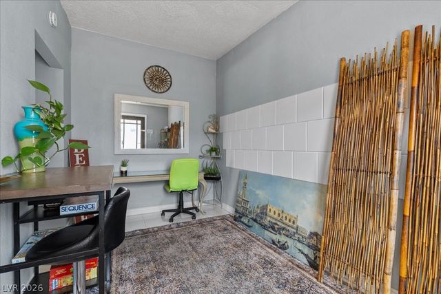 5333 Longridge Avenue, Las Vegas, NV 89146