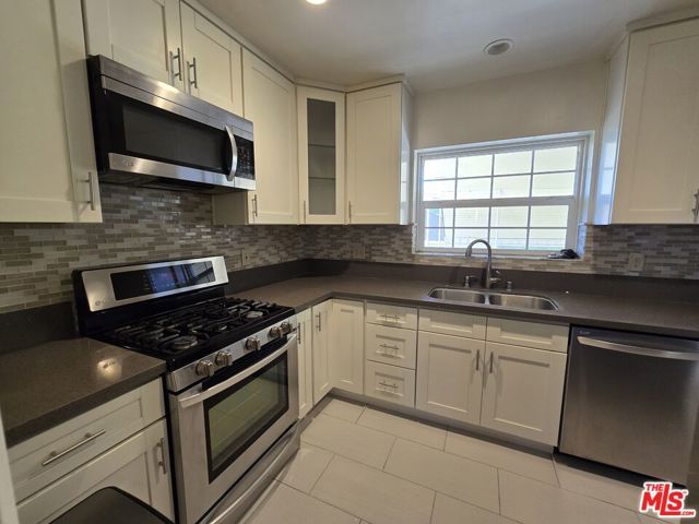 2944 Mayfield Avenue, La Crescenta, CA 91214