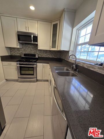 2944 Mayfield Avenue, La Crescenta, CA 91214