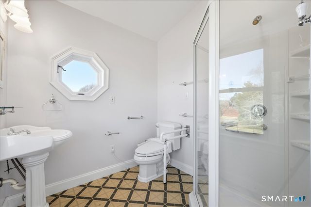 3 Lamberts Lane, Stonington, CT 06378