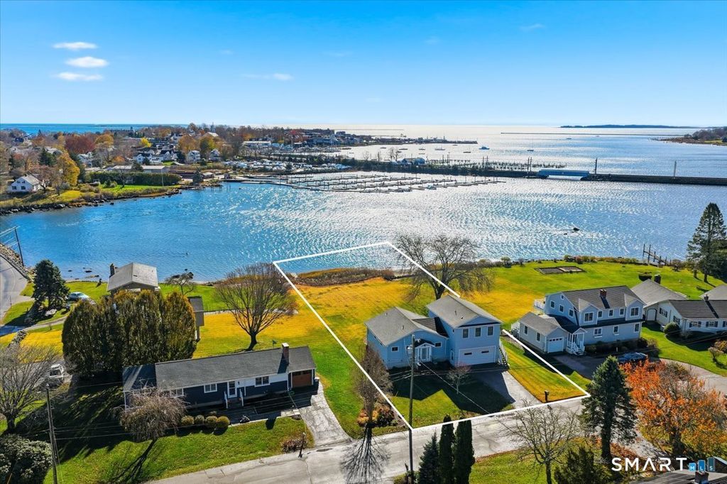 3 Lamberts Lane, Stonington, CT 06378