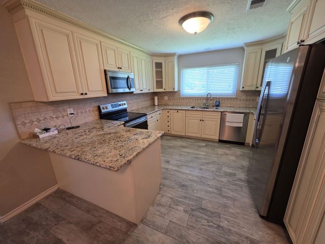 622 County Road 903a, Brazoria, TX 77422