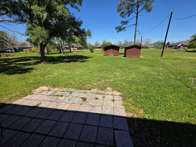622 County Road 903a, Brazoria, TX 77422