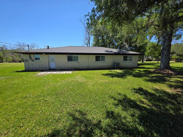 622 County Road 903a, Brazoria, TX 77422