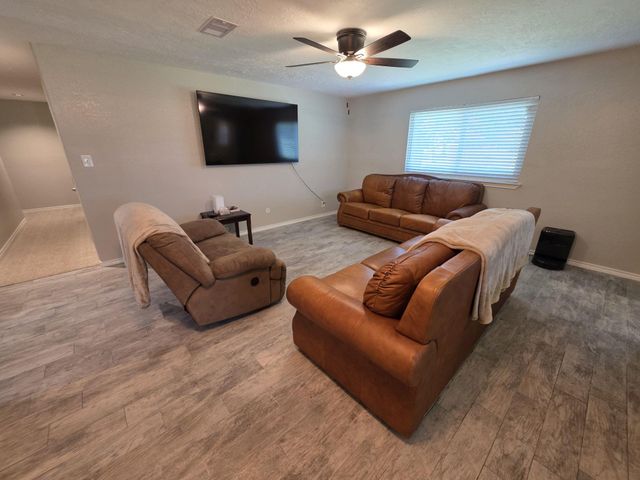 622 County Road 903a, Brazoria, TX 77422