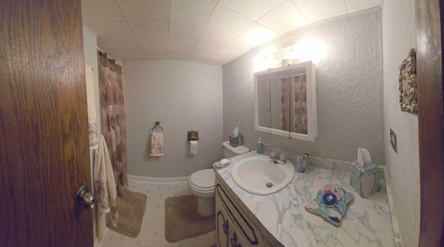 8103 Gladys Lane, Palos Hills, IL 60465