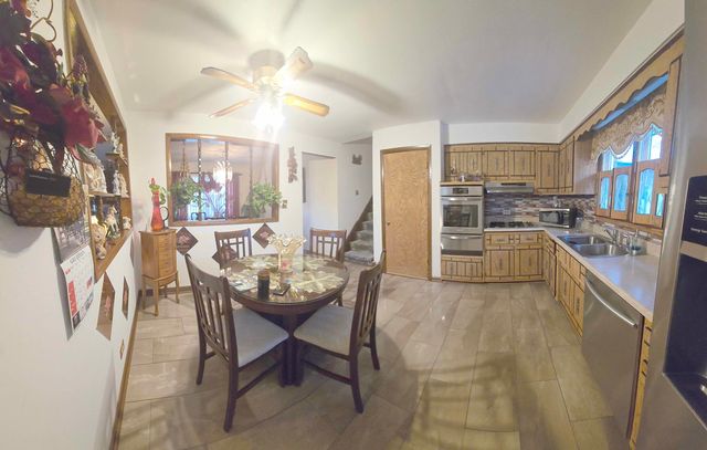 8103 Gladys Lane, Palos Hills, IL 60465